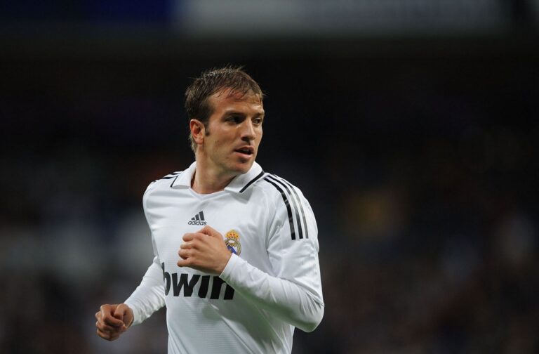 "I don’t know what it is" – Van der Vaart claims that all the players in the world, including those from Barcelona, ​​want to play for Real Madrid