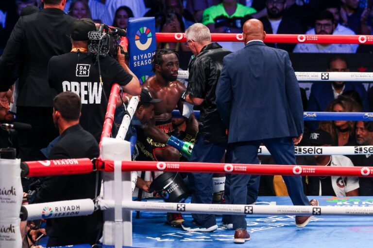 Crawford beats Canelo? The best in 30 years, says the coach