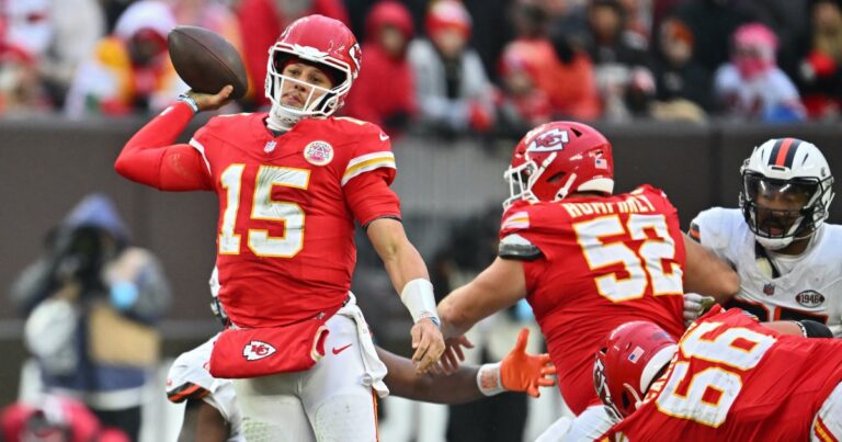 Patrick Mahomes was seen on the basket with an ankle injury after the Chiefs game