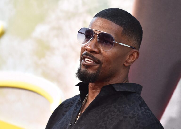 Jamie Foxx shares his talent on Instagram