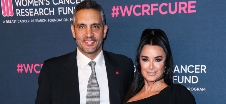 Kyle Richards and her ex cuddled up with daughter Farah