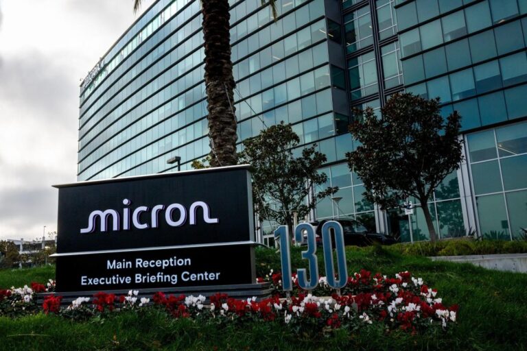 Micron Set for Biggest Drop Since 2020 on Sluggish Sales Outlook