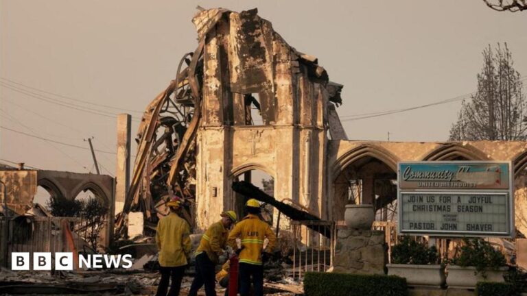 LA crews race to stop wildfires ahead of strong winds