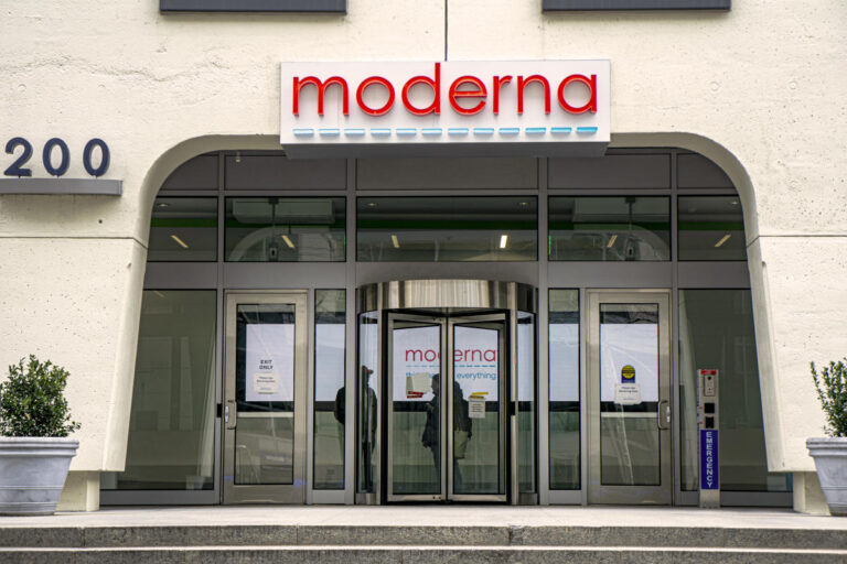 Moderna stock on track for 20% weekly gain after US bird flu death