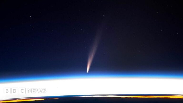 A rare comet can be seen only after 160,000 years