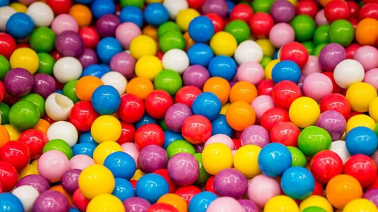 Canadian student suffers fractured jaw after biting giant jawbreaker candy