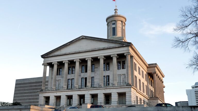 Tennessee lawmaker reintroduces bill to allow veterans, retired police officers to serve as School Resource Officers