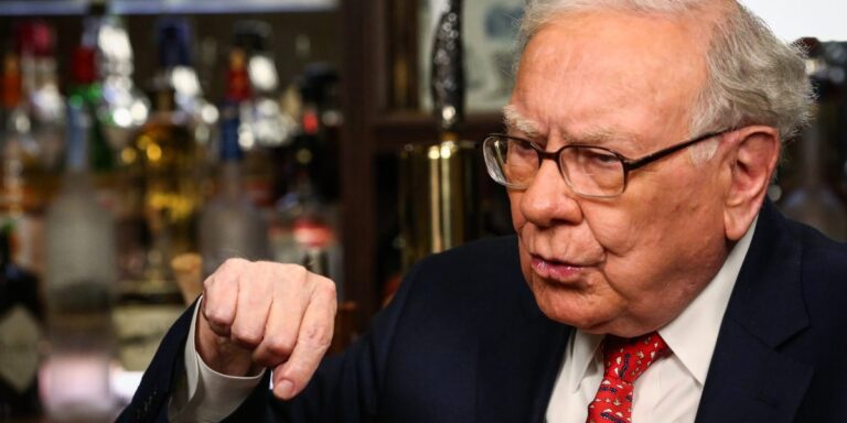 The stock market gauge named after Warren Buffett just hit an all-time high, sending a warning worse than before the dot-com bubble burst