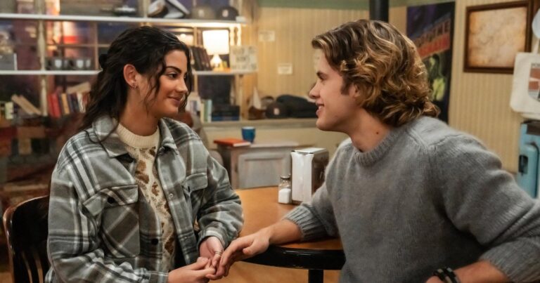 Will there be a novel about the difference between Alice and Nick in the 3rd season?