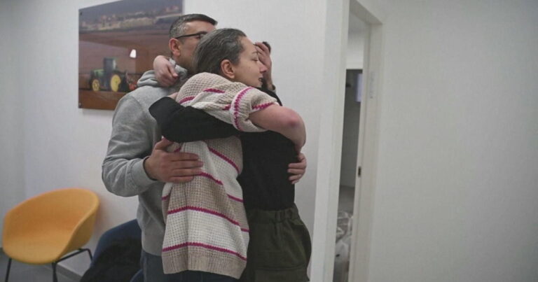 4 more Israeli hostages were reunited with their families