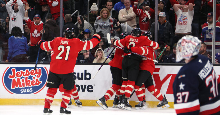 Trudeau won thumbs, hockey in Trump as Canadians