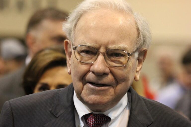 Warren Buffett’s Annual Letter Shares 4 of the Most Chilling Words Investors Will Ever Witness