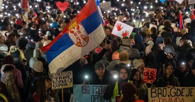 Thousands of Serbia celebrated Statehood Day with anti-corruption protest Protest news