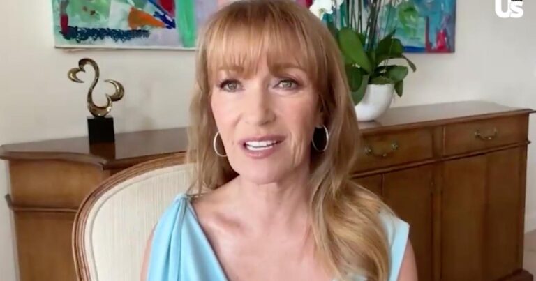 Jane Seymour was “forced” to wear jeans and now she is “blooming”