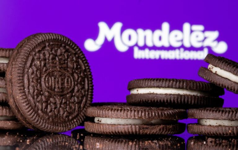 Mondelez forecasts steep drop in annual profit on soaring cocoa prices