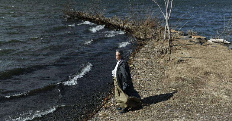 In Japan, an ice-free lake and a god that is not an ancient warning