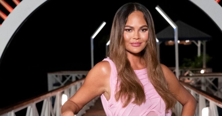 Chris Tigen explains his decision to return to “deal or without deal”