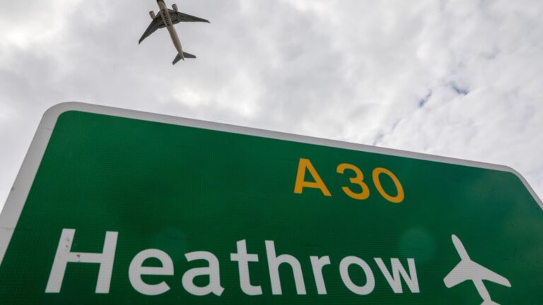 Heathrow Airport closes Friday after fire, causing power outage
