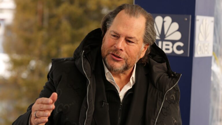 Salesforce will invest $ 1 billion in 5 years