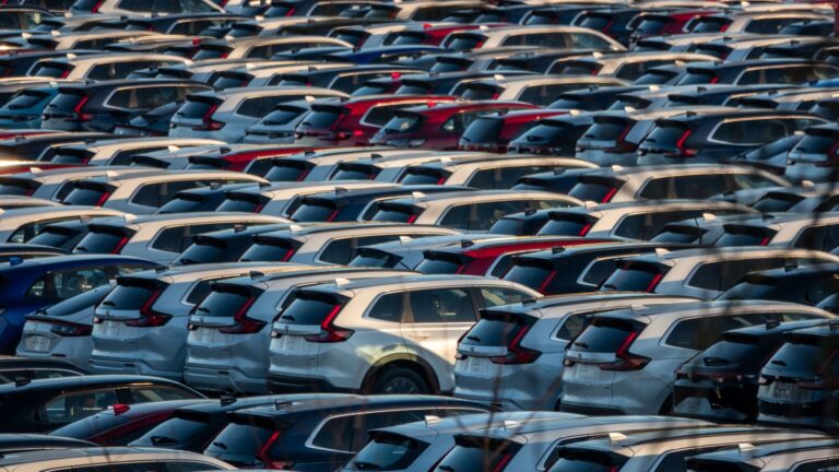 Shares of Asia’s cars, Trump drops 25% tariff in car imports