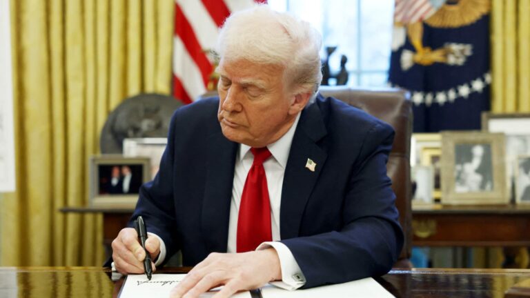 Trump threatens ‘remote’ tariffs in the EU and Canada