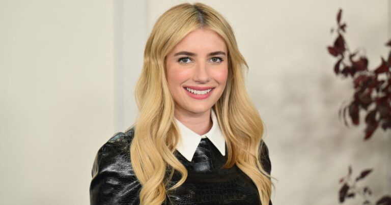 Emma Roberts gets tan skin with this fog at $ 20