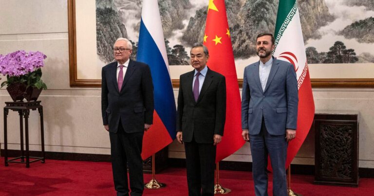 Russia, China and Iran calls on the United States to end sanctions against Iran and restart nuclear talks