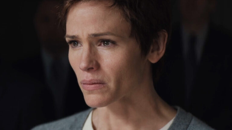 Criminal thriller Jennifer Garner takes a tube graphics