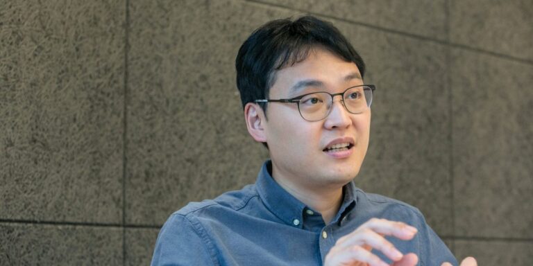 Toss founder Lee Seung-gun—onetime dentist, now Korea’s fintech maven—talks superapps, ‘rubbish ideas’, and IPO plans ‘in the near future’ 