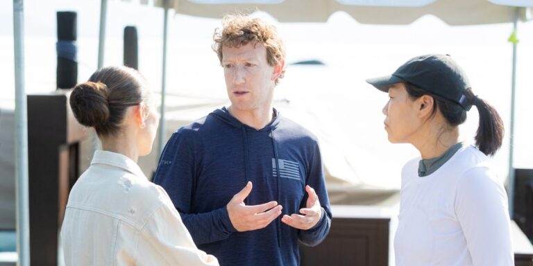 Zuckerberg-funded Silicon Valley school to shutter next year