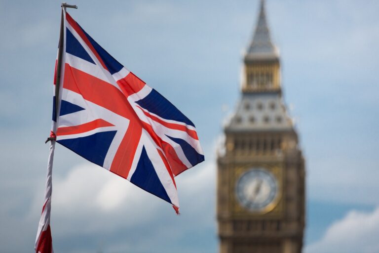 The founders of the United Kingdom become disappointed with the lack of funding: “The problem is getting worse”