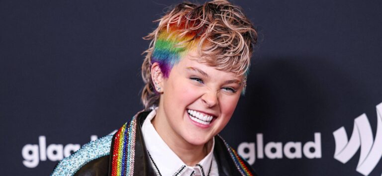 Jojo siwa states no longer a lesbian: “I am a miracle”