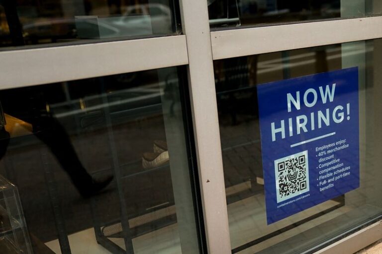 US labor market calm ahead of tariffs storm