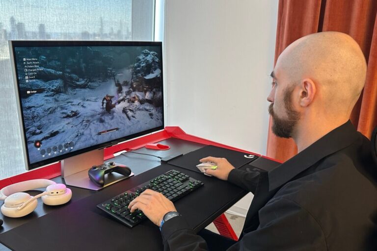 Samsung Odyssey 3D feels like novelty but still nice