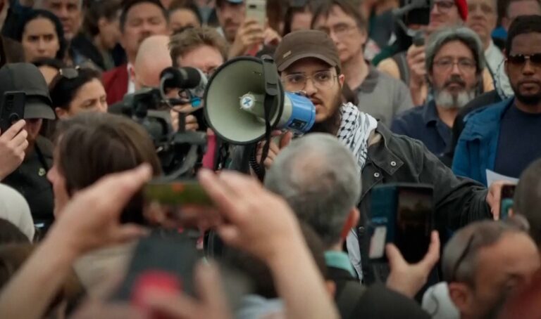 Protests in Paris against Islamophobia after the mosque Islamophobia