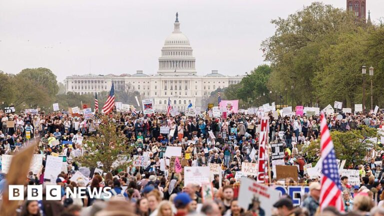 Anti-Trump protests are collected in cities in the United States