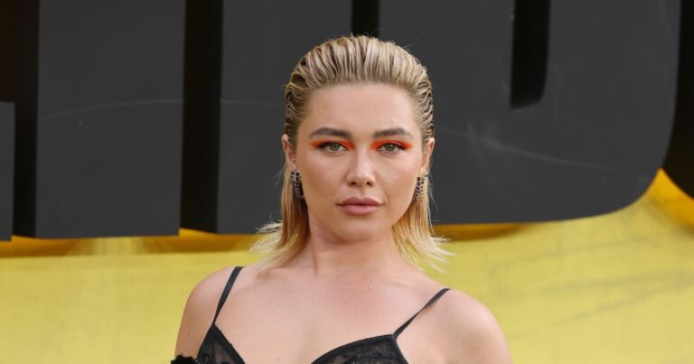 Florence is stunned in view of black lace on Thunderbolts Premiere