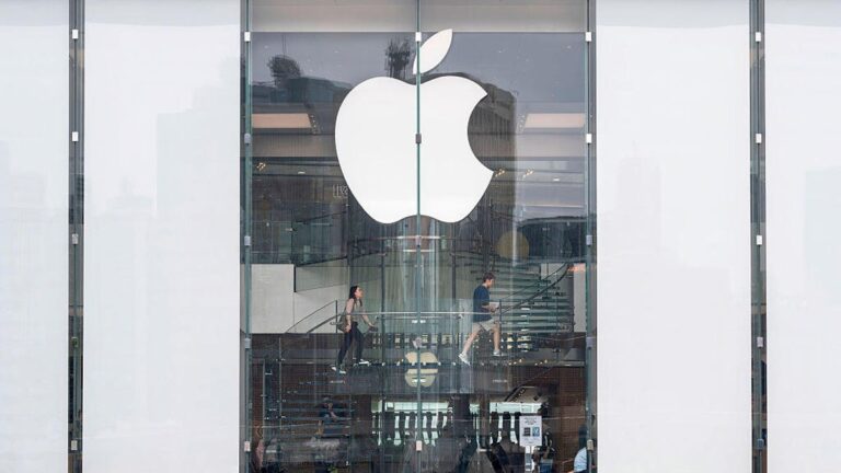 Apple folding iPhone may have a face identifier embedded in the screen