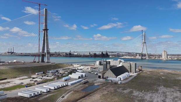 What does the Gordie Howe mean for the Gordie Howe Bridge: Trade War, Border Traffic?