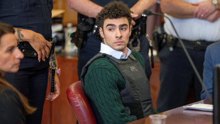 US says it will seek death penalty for Luigi Mangione in UnitedHealthcare killing
