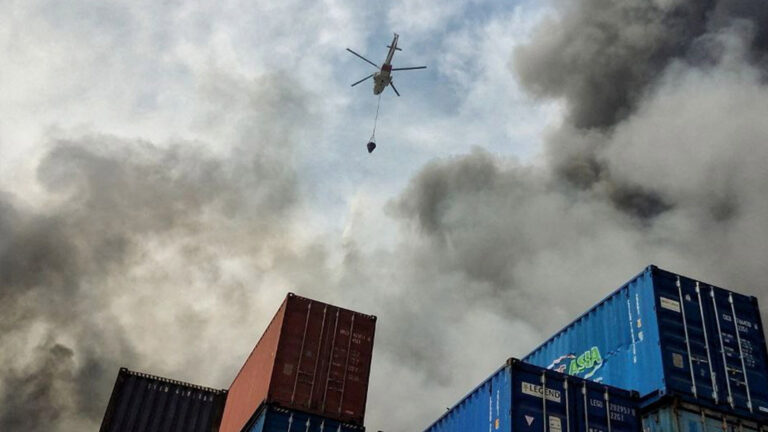 Drone shows that the great Iran is destroyed after a port explosion | Infrastructure