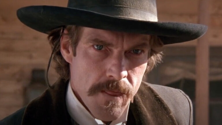 Dennis Kvud knows why wyatt ear Kevin Costner splash