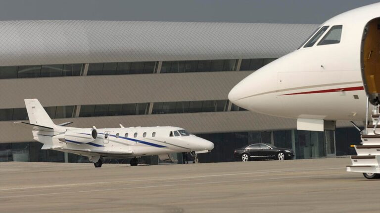 Private celebrity aircraft can still be traced despite the new FAA rules. Therefore