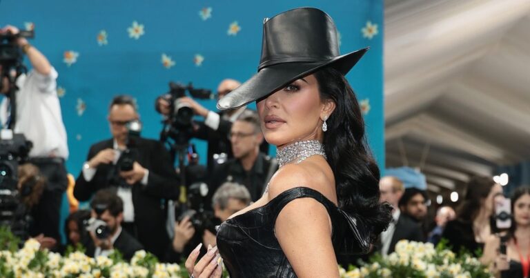 Paris Robbery Kim Kardashian: Stylist details
