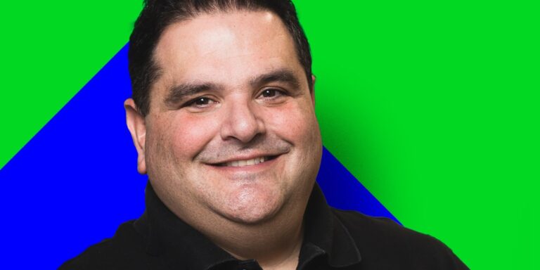 Like Tim Cook and Gen Z, AEG’s top exec eats the same lunch most days and wears the same outfit 