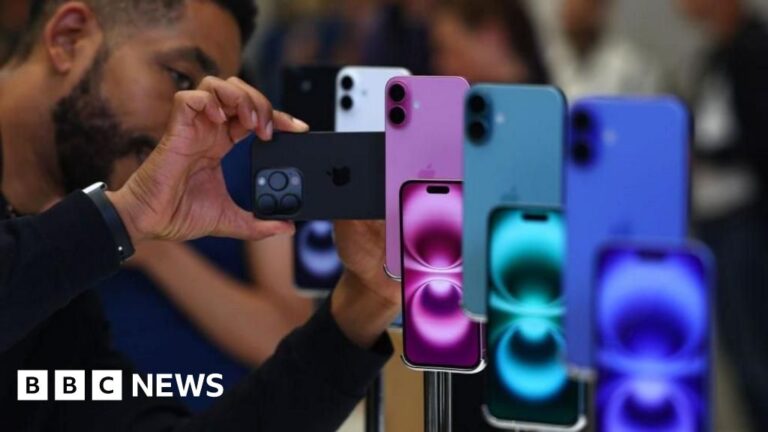 Apple Brace strikes $ 900 million from Trump tariffs