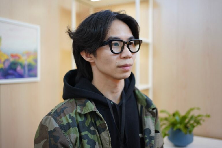 I waited an hour to try Google’s smart Android XR glasses and I only had 90 seconds with them