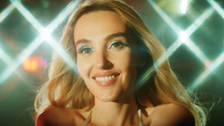Critically famous comedy Chloe Finman swaying hit -parades hulu