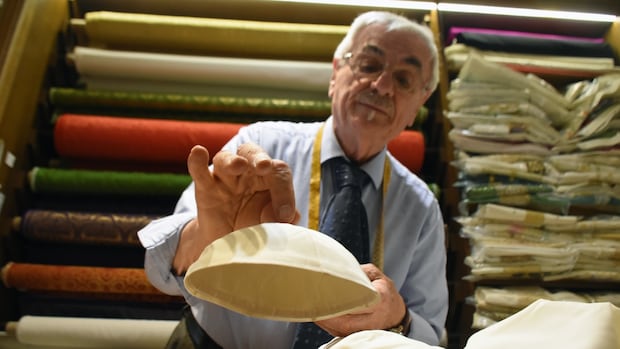In addition, this Italian tailor is Kassock in 3 different sizes