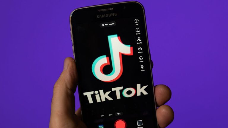 I tried the new Tiktok AI generator. This is all kinds of brilliant
